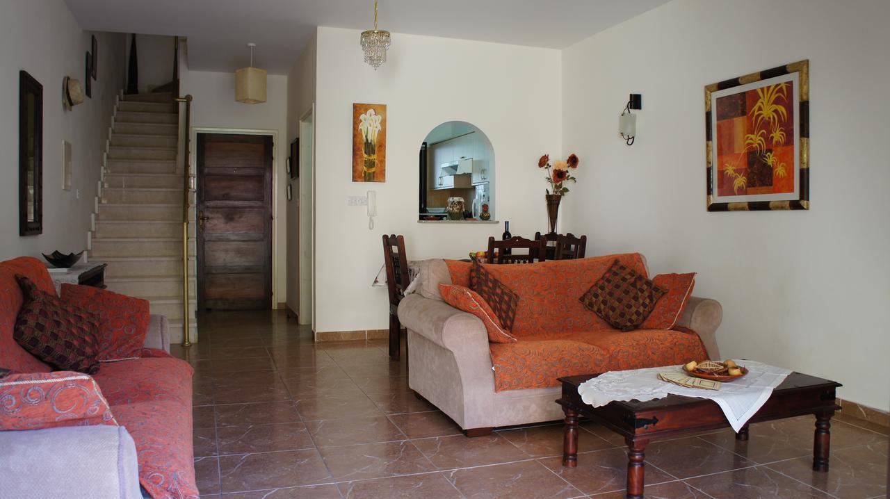 Townhouse Queens Gardens Pafos